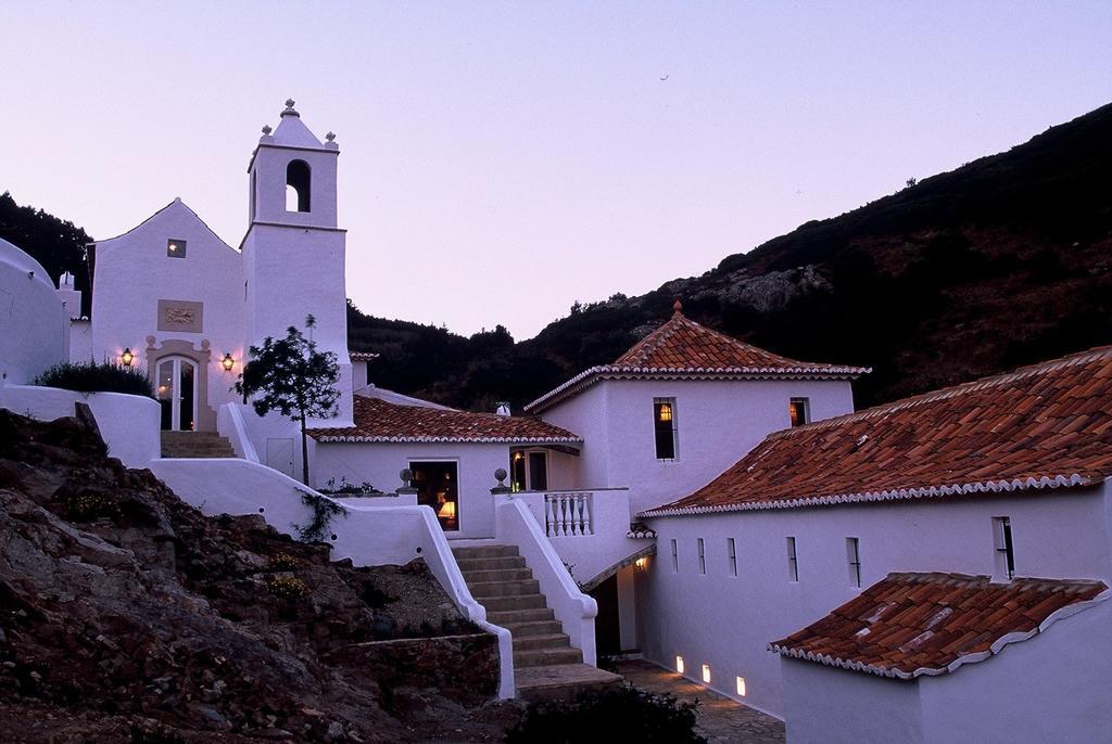 Отель Convento Sao Saturnino Коларес Экстерьер фото